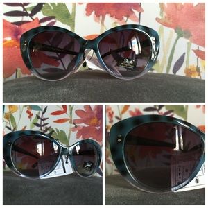 Green tortoise sunnies!!