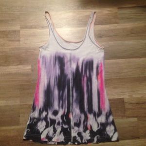 Lululemon tank size small