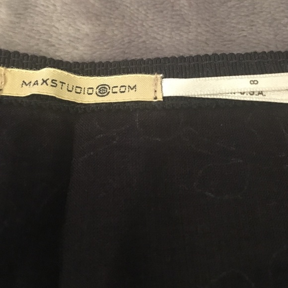 A line skirt - Picture 2 of 3