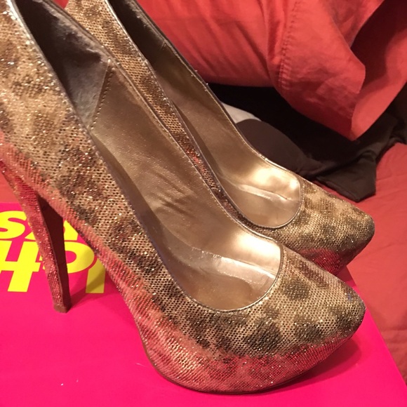 👠