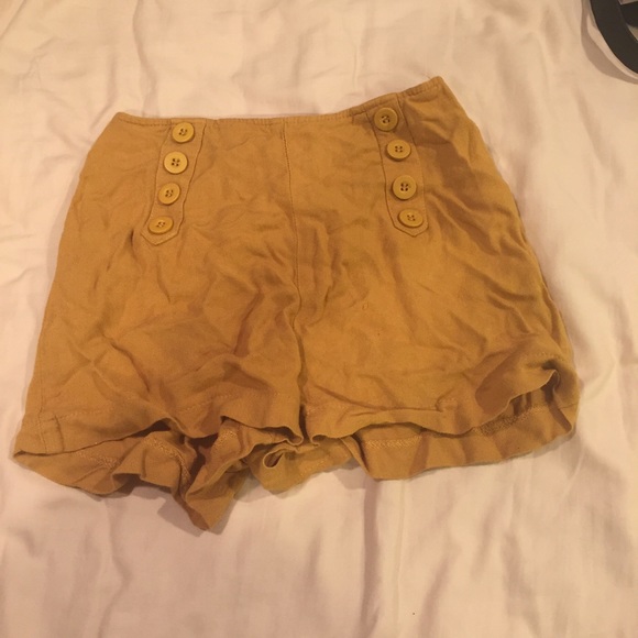 shorts highwaisted