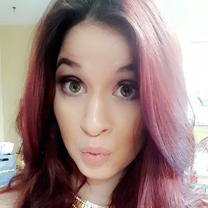 Meet your Posher, Samantha m.