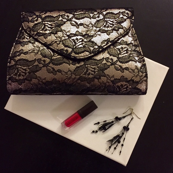 Neiman Marcus Lace Clutch - Picture 1 of 3