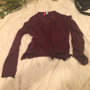 maroon sweater
