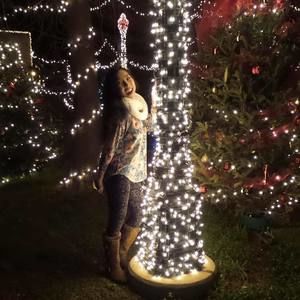 Meet your Posher, Bee