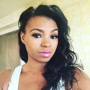 Meet your Posher, Janae