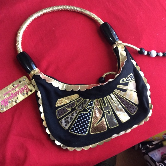 🗝Betseyville Gold and Black purse🗝 🔴SALE $25🔴