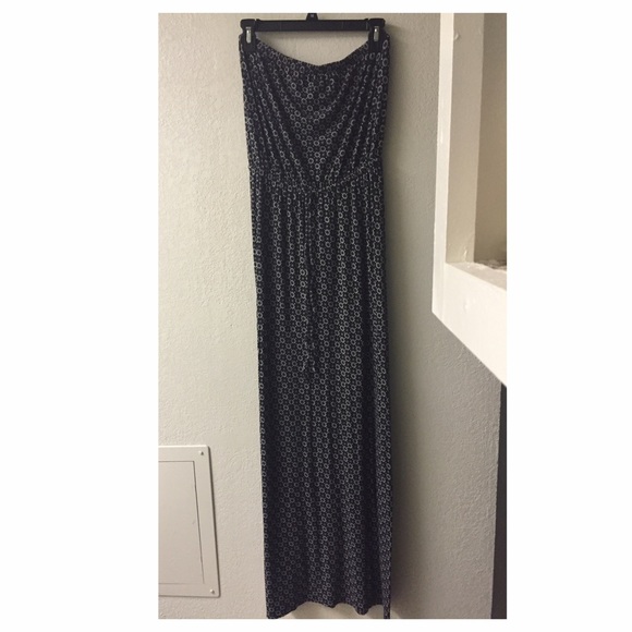 " NEW " Strapless summer dress.