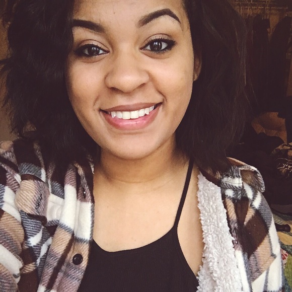 Meet your Posher, Dymond - Picture 1 of 1