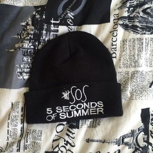 5sos Beanie