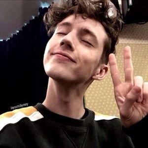 Meet your Posher, Troye