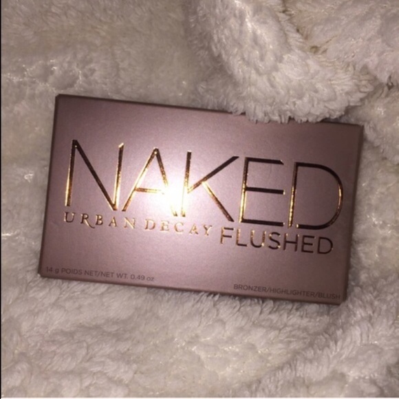 Naked Flushed Palette