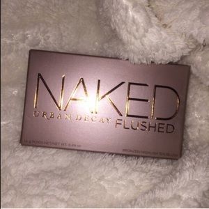 Naked Flushed Palette
