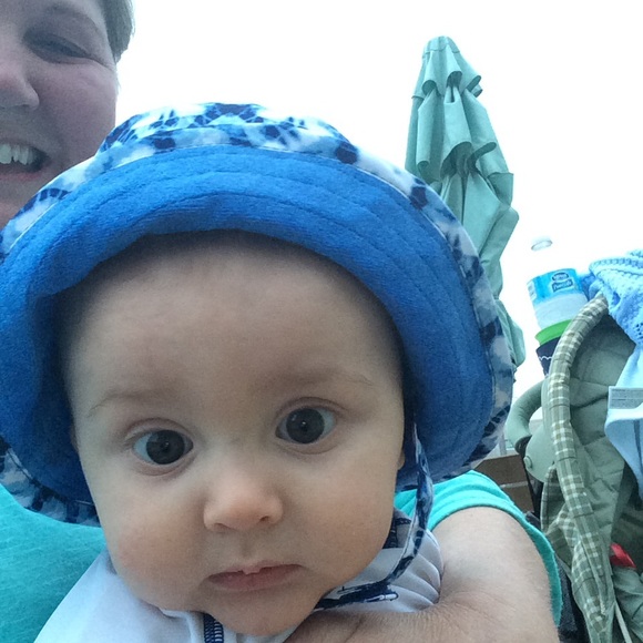 Welcome to my closet. - Picture 4 of 4