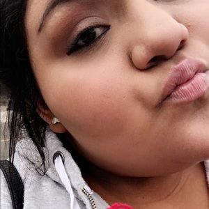 Meet your Posher, Alondra