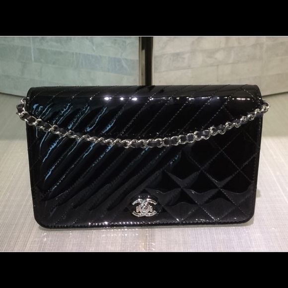 SOLD - Chanel 2016 Coco Boy Wallet On Chain - Picture 1 of 1