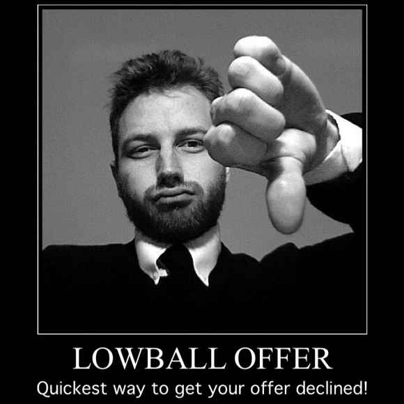 ✨PLEASE, NO LOW BALL OFFERS✨