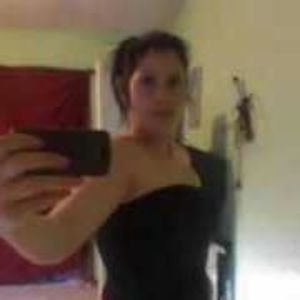 Meet your Posher, Esthela