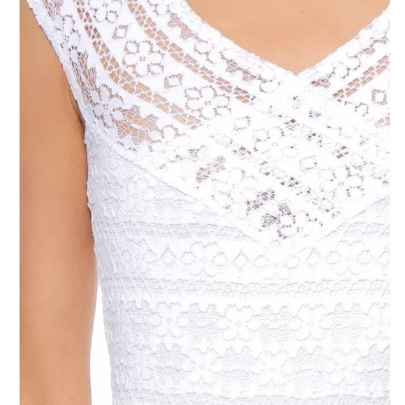 NIGHTCAP Lace Maxi Dress Long Draped Stretchy Gown - Picture 3 of 7