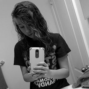 Meet your Posher, Kayla