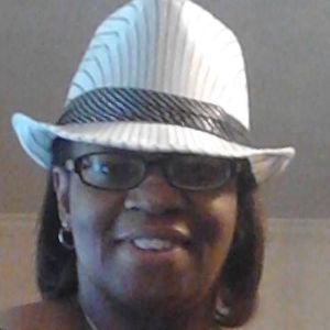 Meet your Posher, Catina