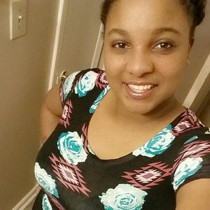 Meet your Posher, Whitney