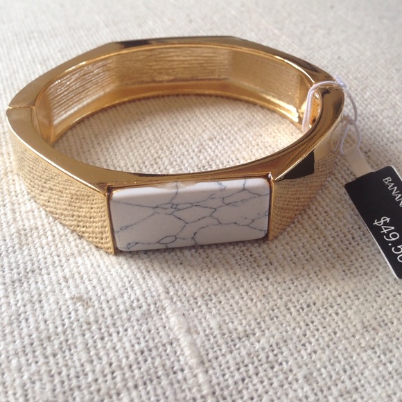 Banana Republic Jewelry - Marble Stone Bracelet