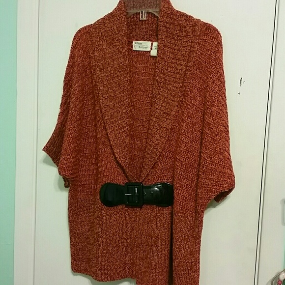 Sweater - Picture 1 of 2
