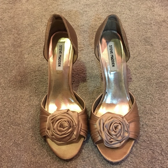 Steve Madden satin heels