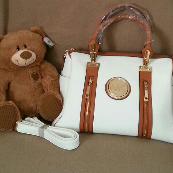 **GORGEOUS FASHION BAG**
