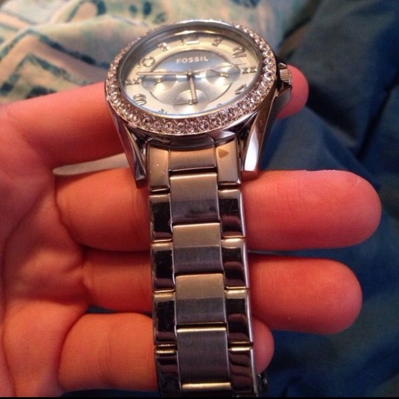 Women's baby blue Fossil watch - Picture 4 of 4