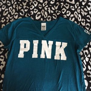 Teal top!