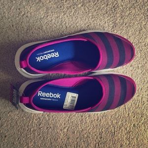 Reebok memory tech shoes.