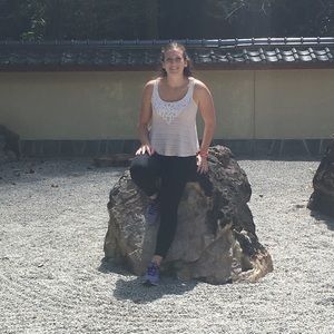 Meet your Posher, Alyssa