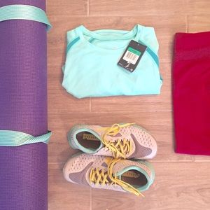 Nike Women's Dri-Fit Exercise Top in Teal - NWT