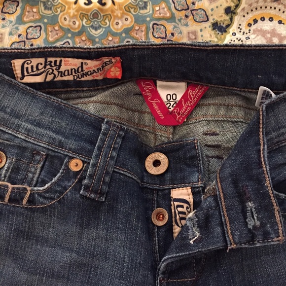 Lucky jeans - flared with cute, detailed stitching - Picture 3 of 4