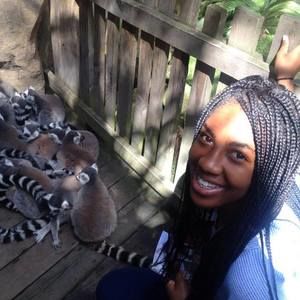 Meet your Posher, Daba