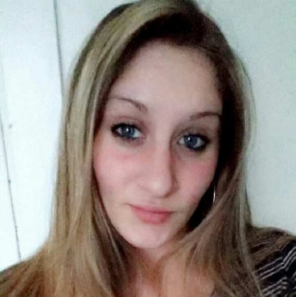 Meet your Posher, Samantha - Picture 1 of 1