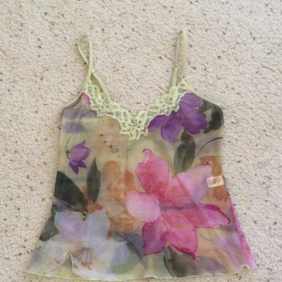 🎉 HP 5/30/16 🎉 set of 2 camis - Picture 4 of 4