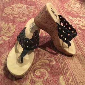 Brown Thong toe cork Wedge sandal size 8M