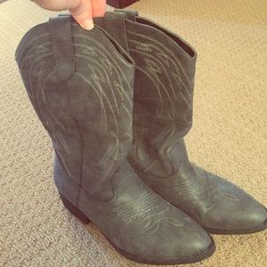 Madden girl cowboy boots