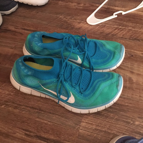 Nike flyknit originals - Picture 2 of 2