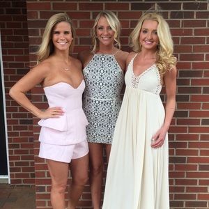 Meet your Posher, Halle