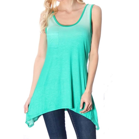 ❗️ONLY LARGE- SLEEVELESS ASYMMETRICAL TIE DYE TANK - Picture 2 of 4