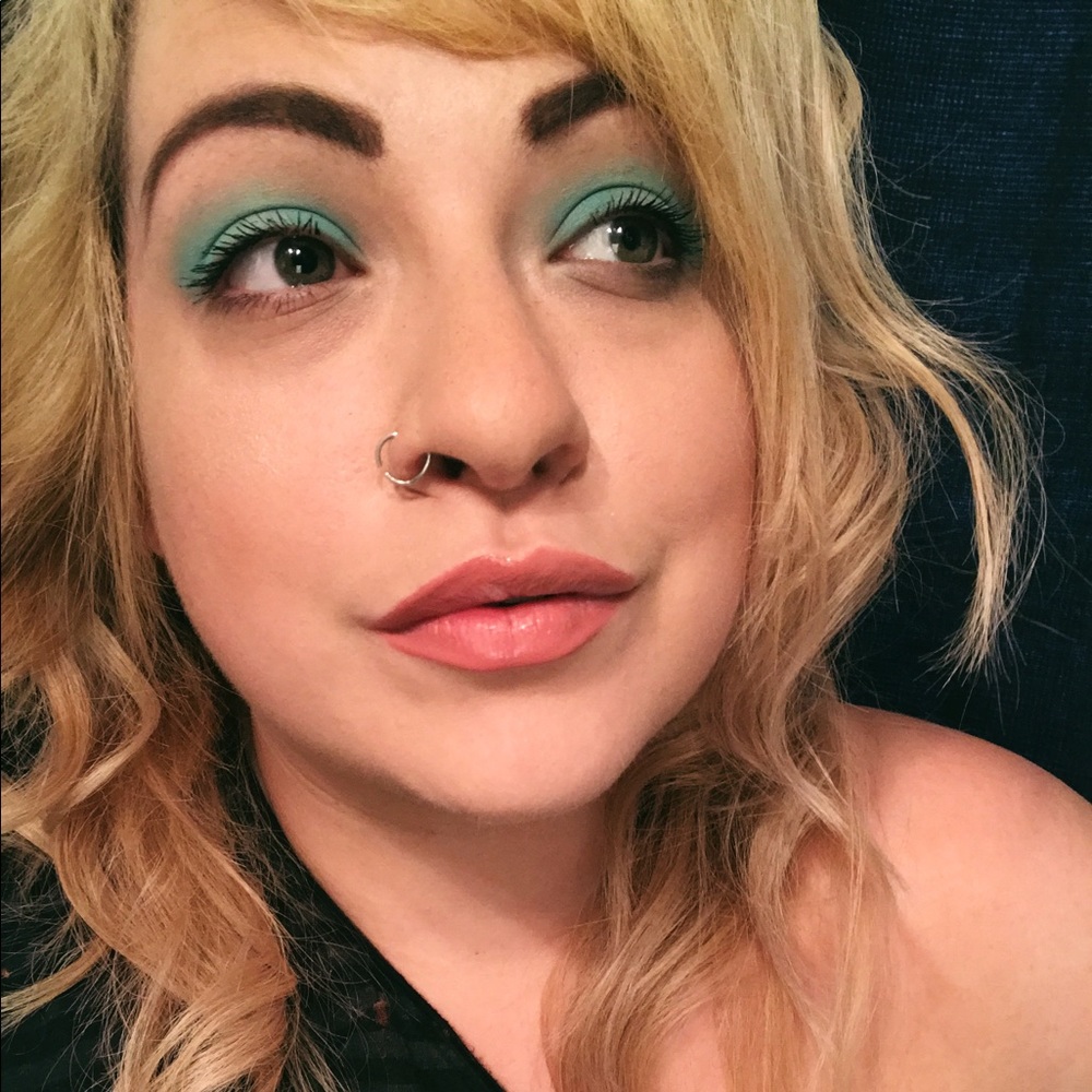 Meet your Posher, Jazmin