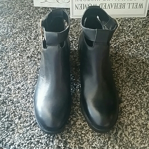 Sold ** Zara Booties - Picture 2 of 4