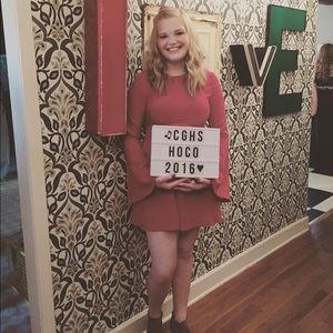 Meet your Posher, Ashley