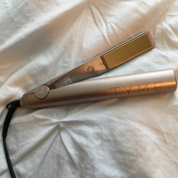 TYME hair iron with sleeve