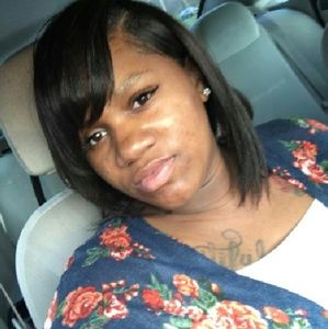 Meet your Posher, Leticia