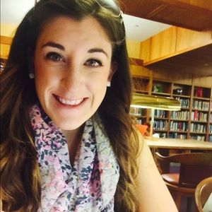 Meet your Posher, Caitrin